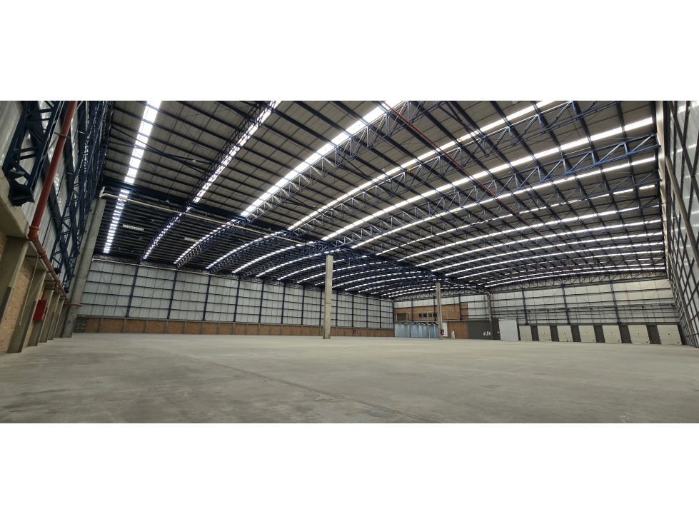 Arrienda Bodega Funza 6.900 M2 - 2
