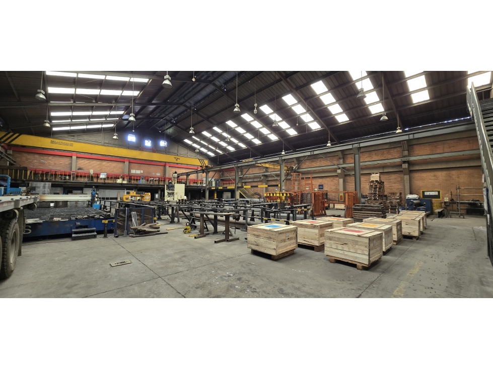 Venta de Bodega Industrial Mosquera 2.318 M2 - 2