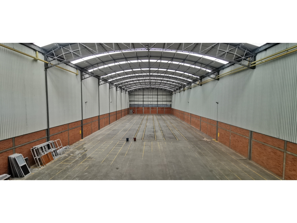 Se Arrienda Nueva Bodega 4.256 M2 Fontibón — foto 2