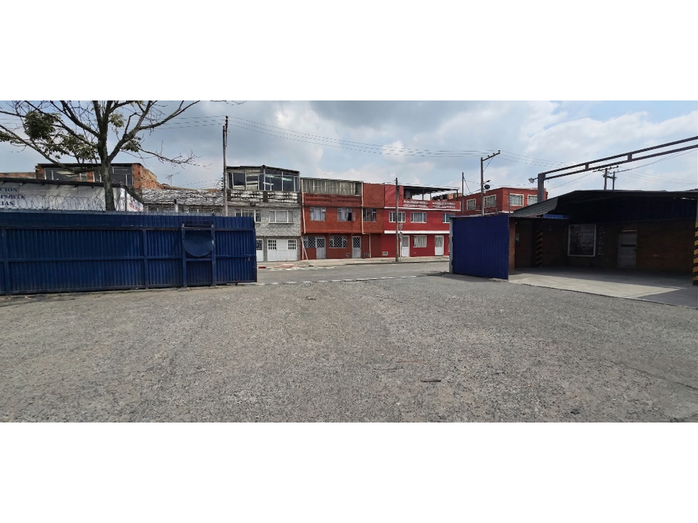 Arrienda Lote Vitrina Comercial 3.600 M2 - 5