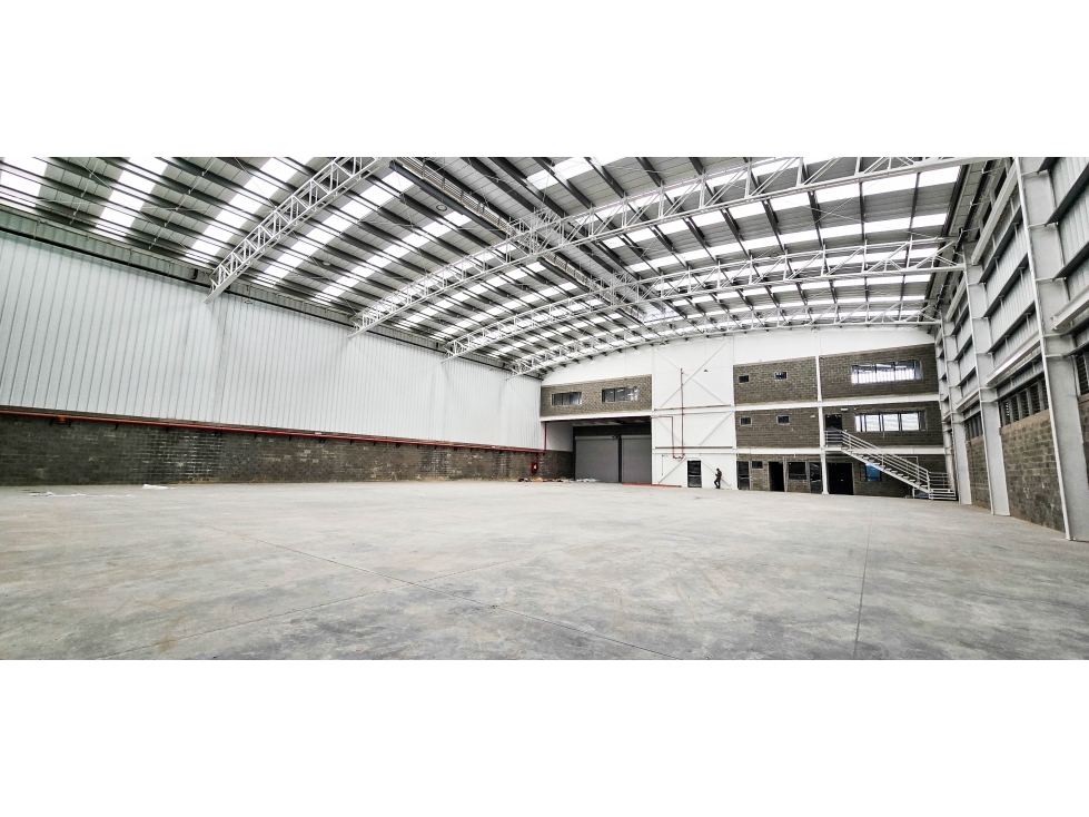 Bodega Arrendamiento 1.850 M2 Autopista Medellín - 5