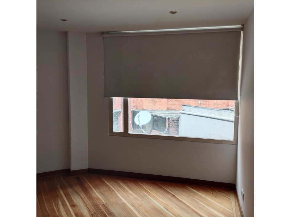 En Venta: Amplio Apartamento 135m² Pepe Sierra | 3 Hab + Estudio — foto 3