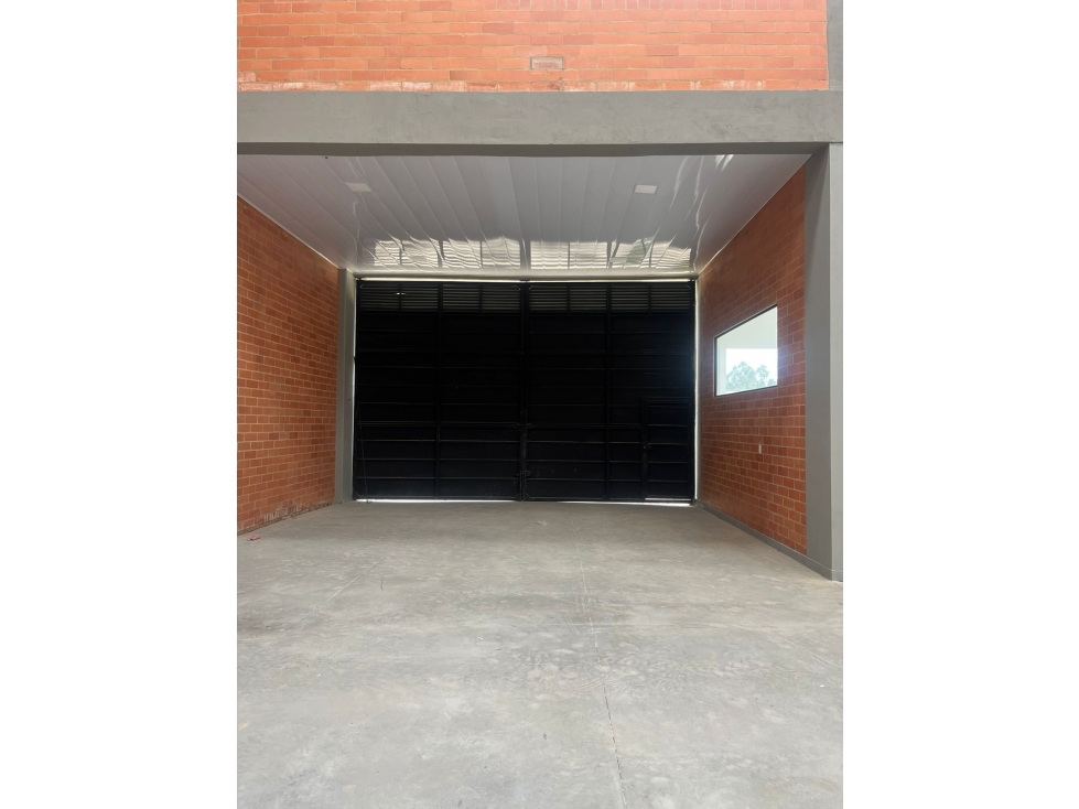 ARRIENDA BODEGA 668 M2 MADRID - 5