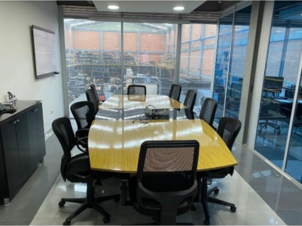SE VENDE BODEGA 1.867 M2 EN SIBERIA - 6