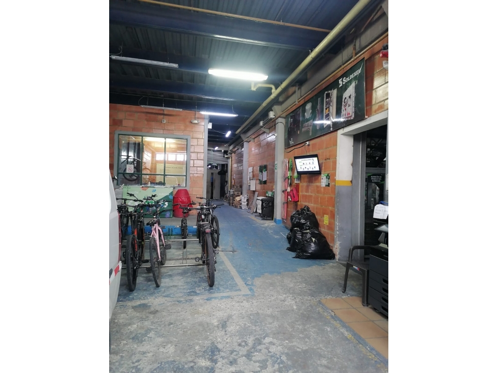 VENTA EDIFICIO MULTISERVICIOS 805.99M² — foto 5