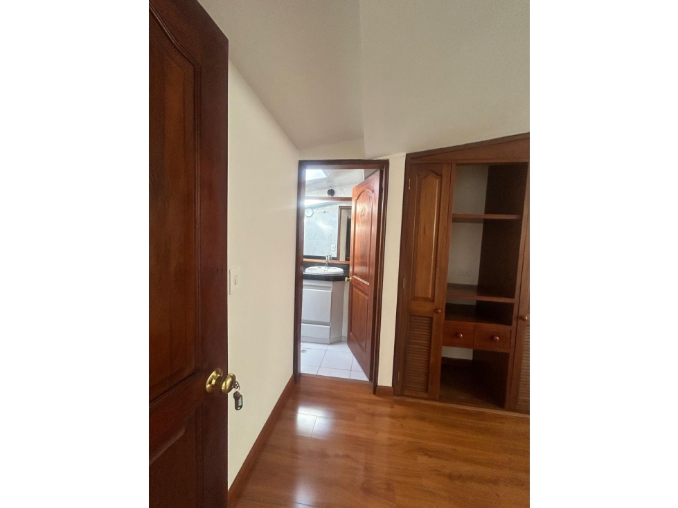 Espectacular Dúplex en Alcalá | 125m² - 4 Hab + Parqueadero Doble — foto 4