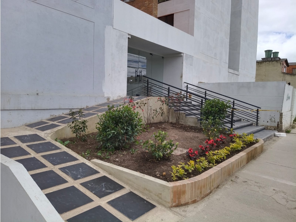 ARRIENDO LOCAL COMERCIAL 98M² EN CHÍA - 4