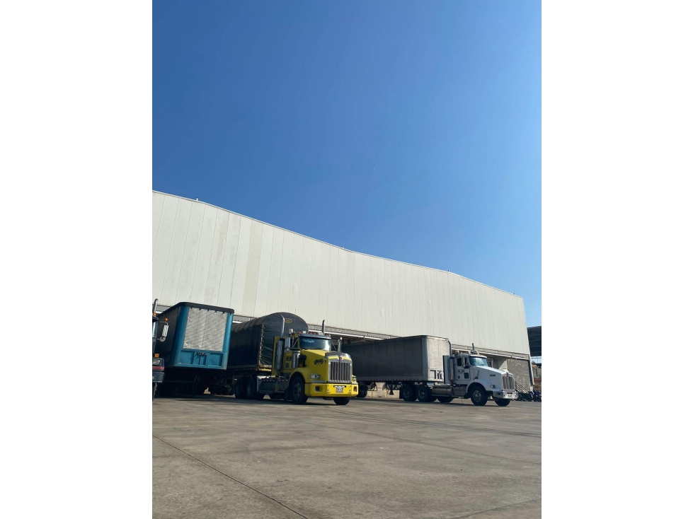 Arrienda Bodega 1.719 M2 Barranquilla - 4