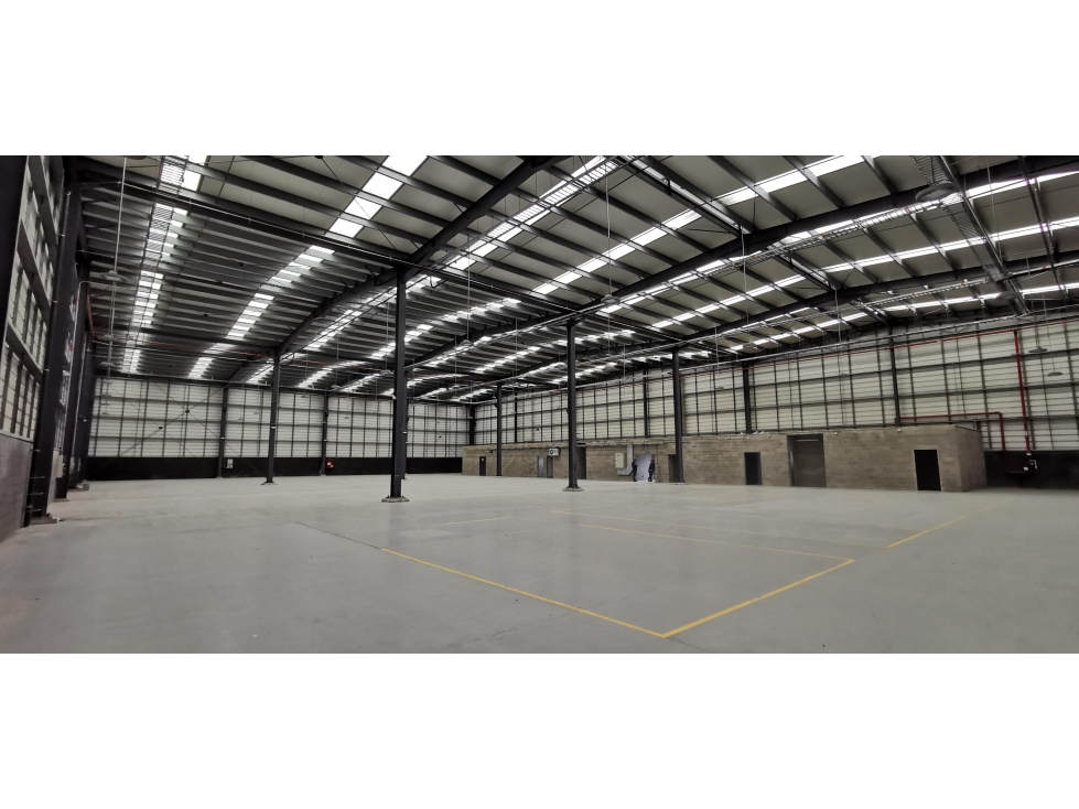 Arrienda Bodega 2.500 M2 de 400 KVA - 4