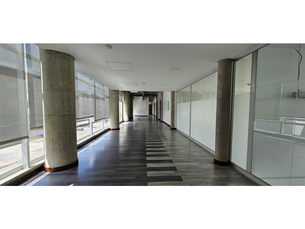 Alquiler de Oficinas en la Autopista Medellín 1.764 M2 - 5