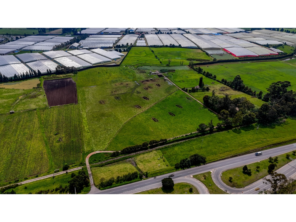Lote Estratégico Cajicá-Zipaquirá 230.000 M2 Uso Mixto e Institucional - 1