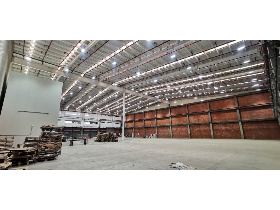 Arrienda Bodega Logistica Barranquilla 3.446 M2