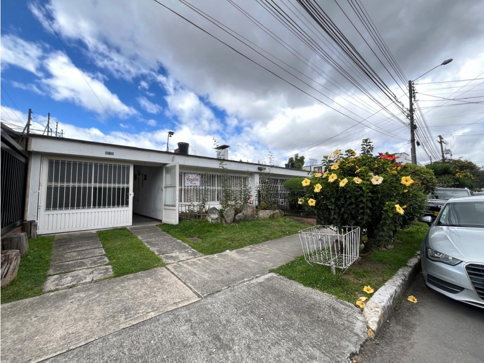 CASA EN VENTA EN MODELIA