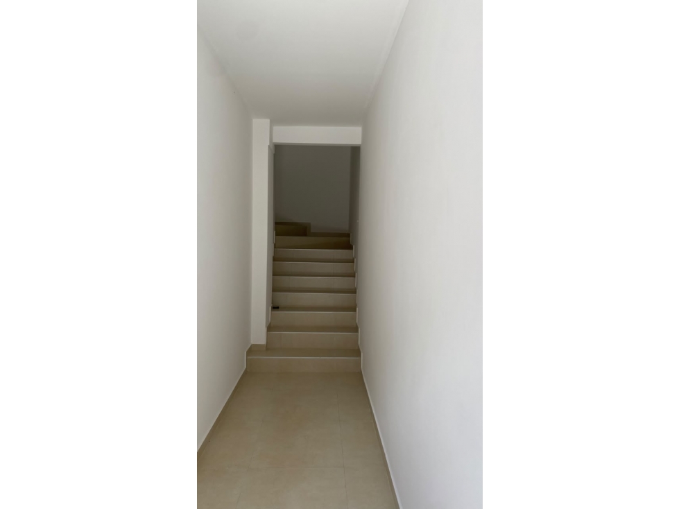 SE ARRIENDA SEGUNDO PISO COMERCIAL EN EL BARRIO BONANZA - FRAP — foto 2