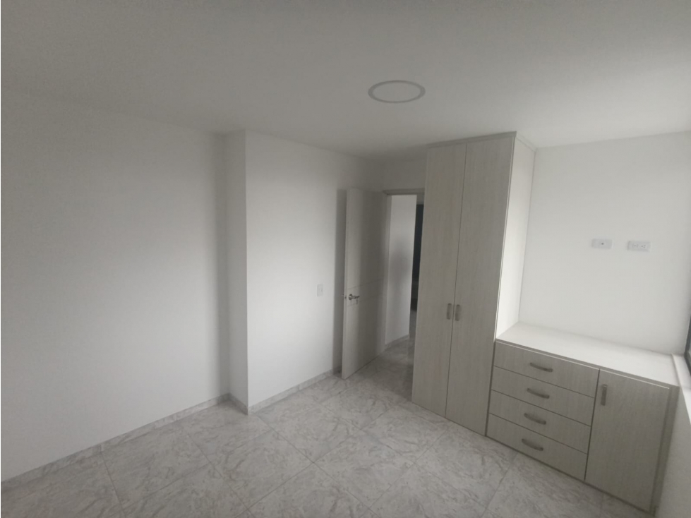 SE ARRIENDA APARTA ESTUDIO ED. RODAS B/ VILLEMAR - 404 DRM — foto 6