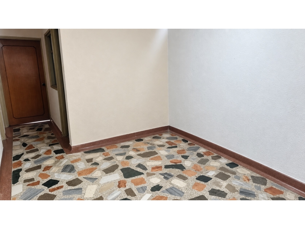 SE VENDE CASA EN ENGATIVA LOS LAURELES — foto 4