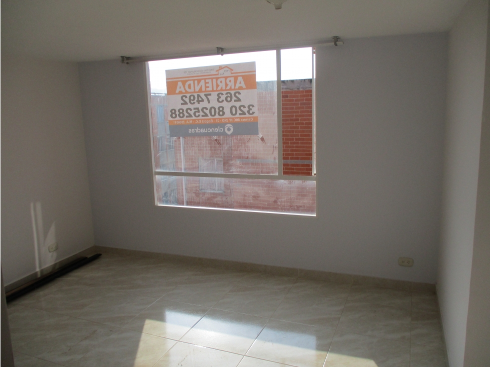 SE ARRIENDA APTO EN C.R LA GRANDEZA III - SOACHA MSRD — foto 3