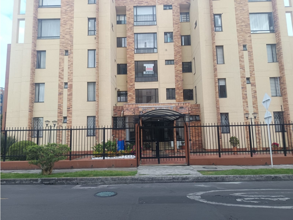 SE ARRIENDA APARTAESTUDIO EN ED CEDRAL 9 - B/LOS CEDROS - FBL