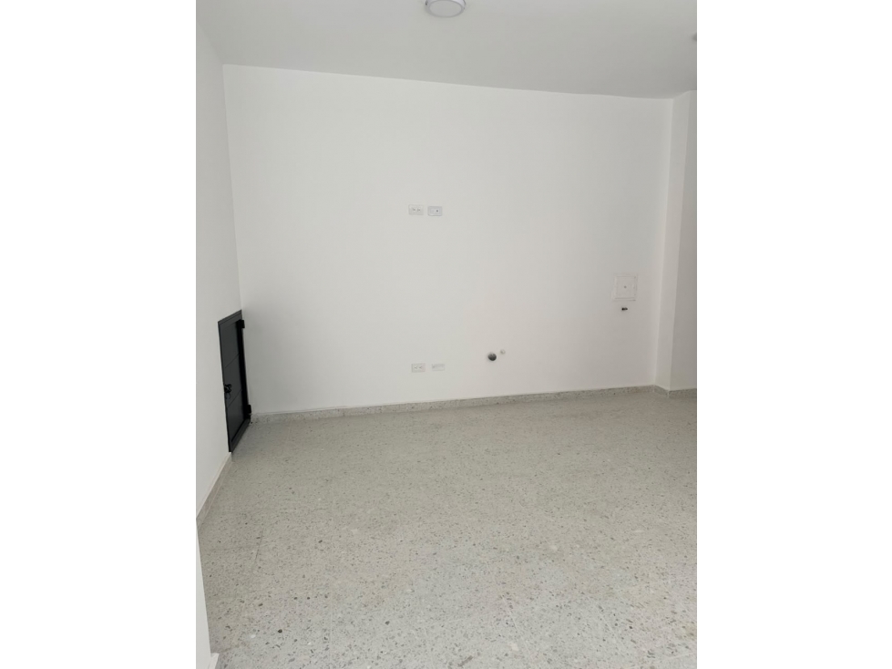 SE ARRIENDA LOCAL EN BARRIO LAS FERIAS - FRAP - 6