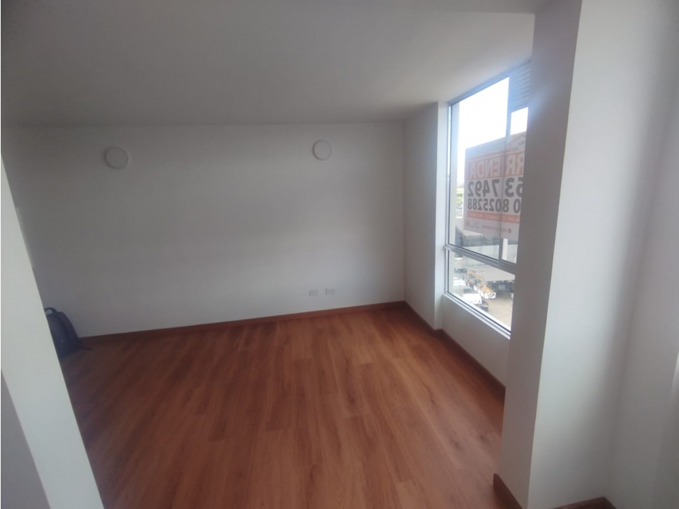 SE ARRIENDA APARTAMENTO EN CR CANEY FONTIBON PUEBLO VIEJO - WIR — foto 3