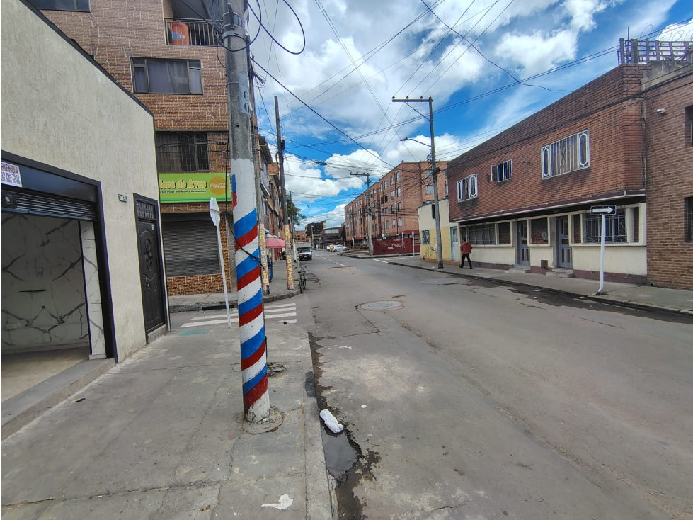 SE ARRIENDA LOCAL EN FONTIBÓN CERCA A LA PLAZA DE MERCADO ERR — foto 4