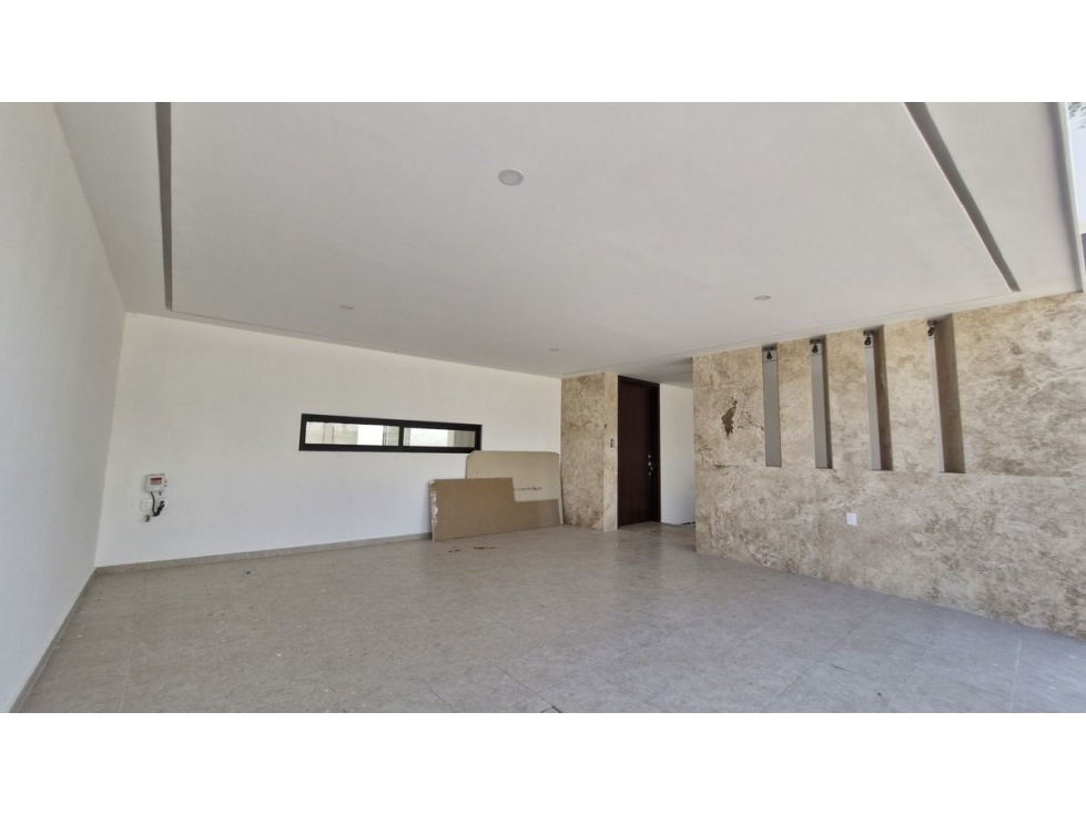 Residencia en venta en Fraccionamiento privado Puerta de Hierro - 3