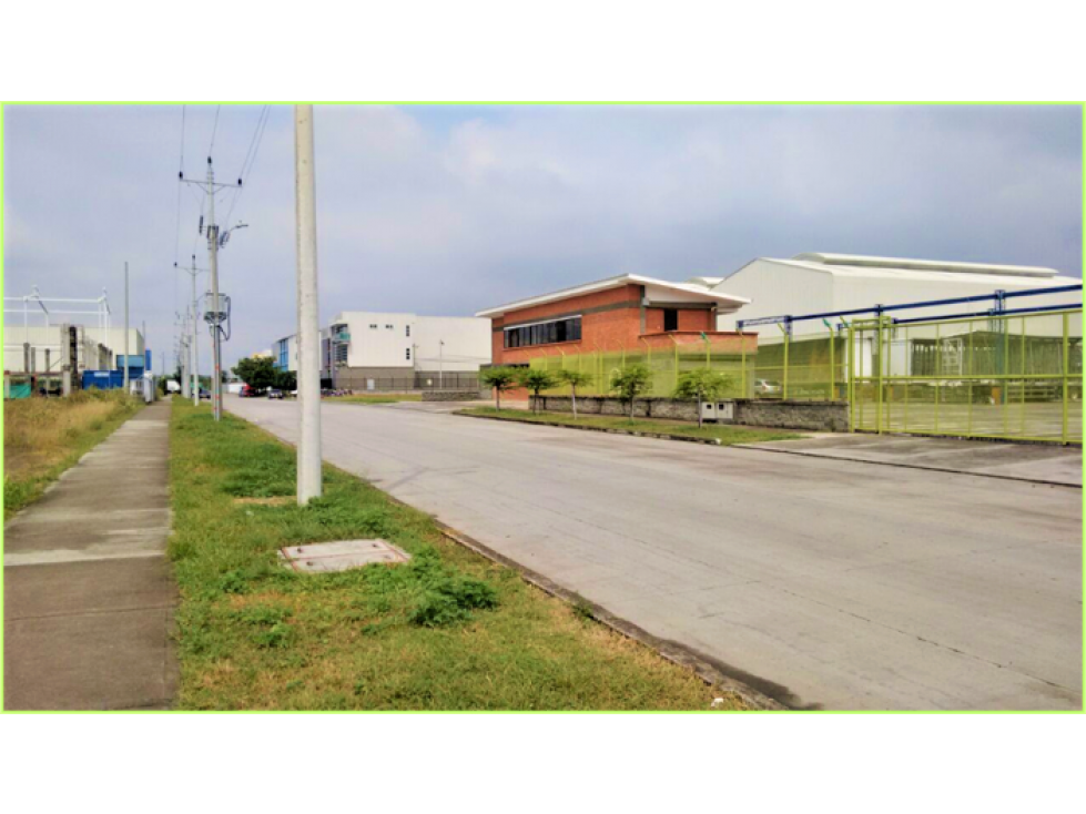 VENTA DE BODEGA CON PATIO DE MANIOBRAS ACOPI YUMBO VALLE - 2