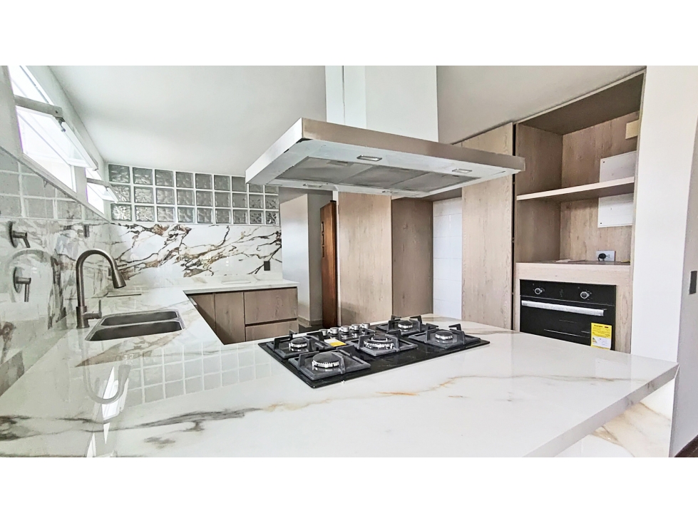 Vendo o arriendo casa recién remodelada cerca al Tesoro — foto 2