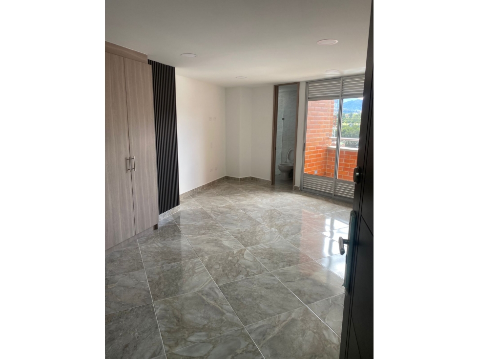 Vendo para estrenar moderno Apartaloft en Sabaneta piso medio alto - 3