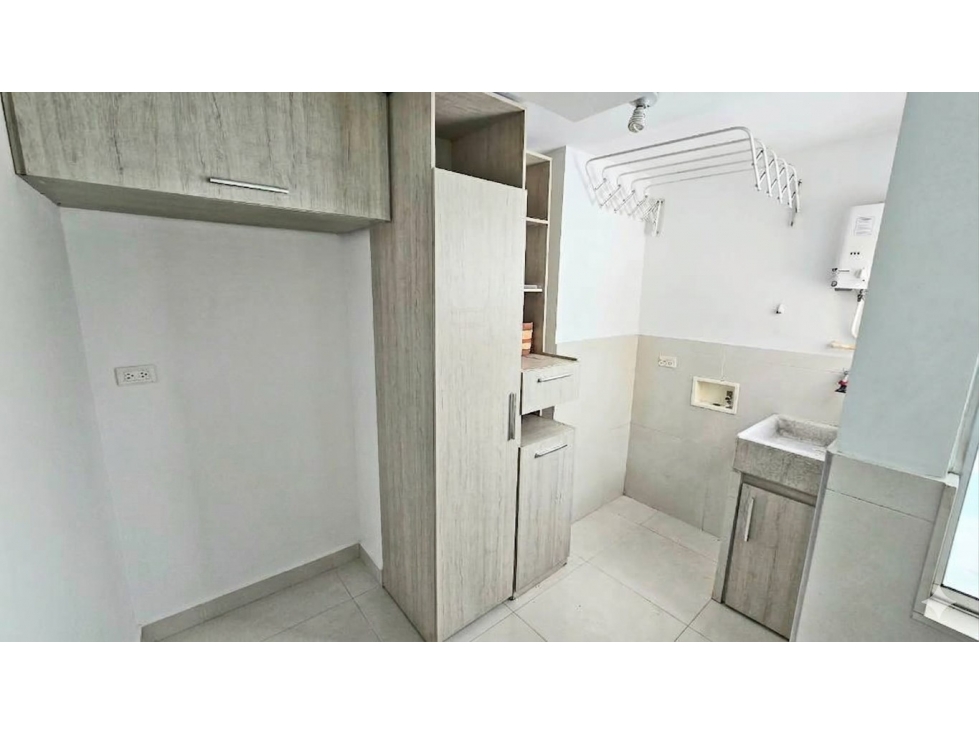 Vendo apto de 2 alcobas mas estudio sector Loma de los Bernal — foto 6