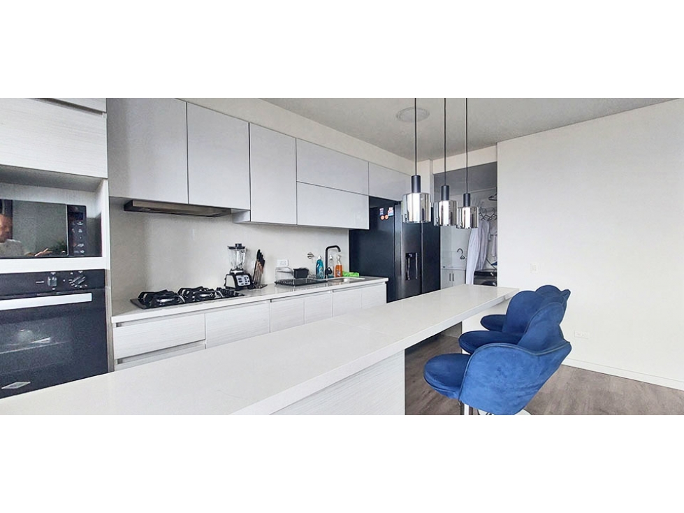 Moderno apto piso medio alto con linda vista sector Lalinde — foto 2