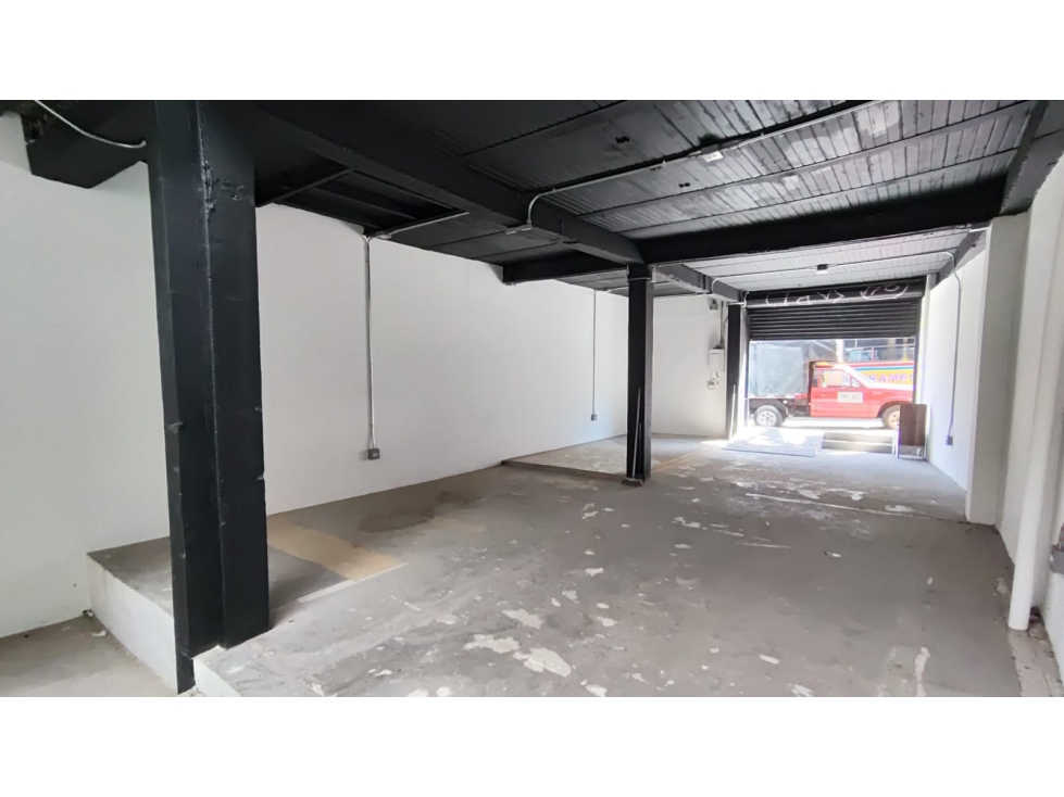 Vendo/arriendo local/Bodega Envigado Guanteros, 2 pisos y 2 subniveles