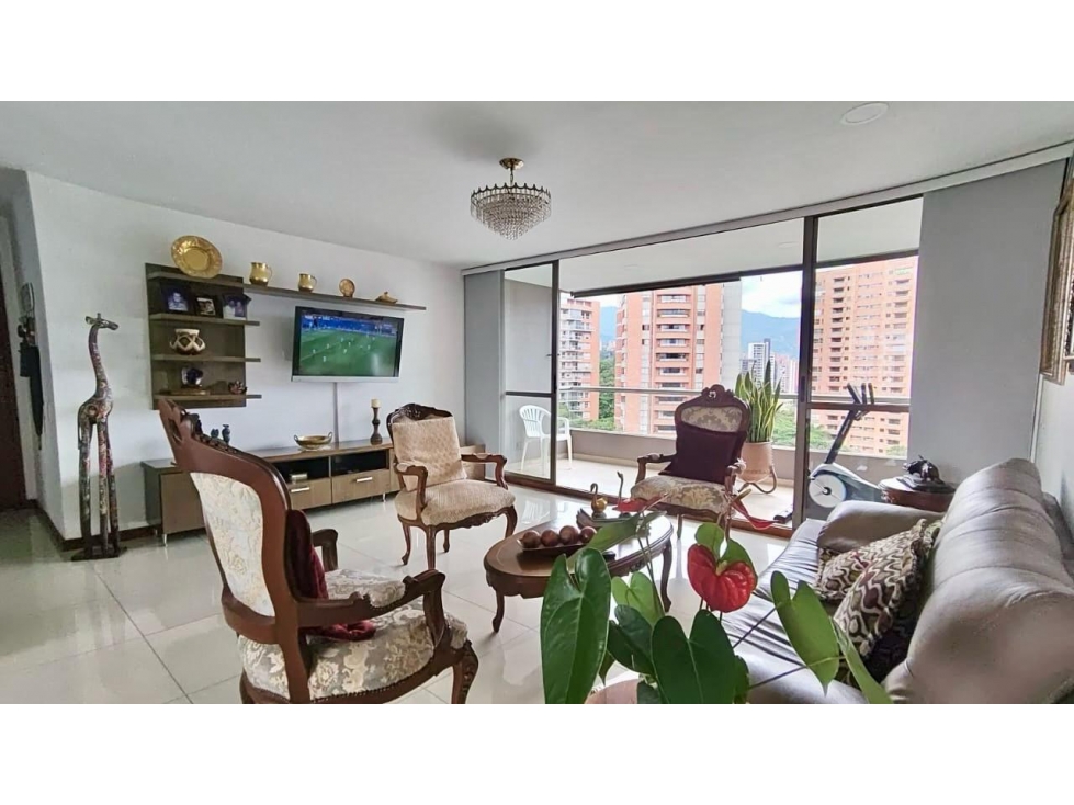 Vendo clásico apto sector Santafé, impecable, cero ruido, buena vista — foto 3