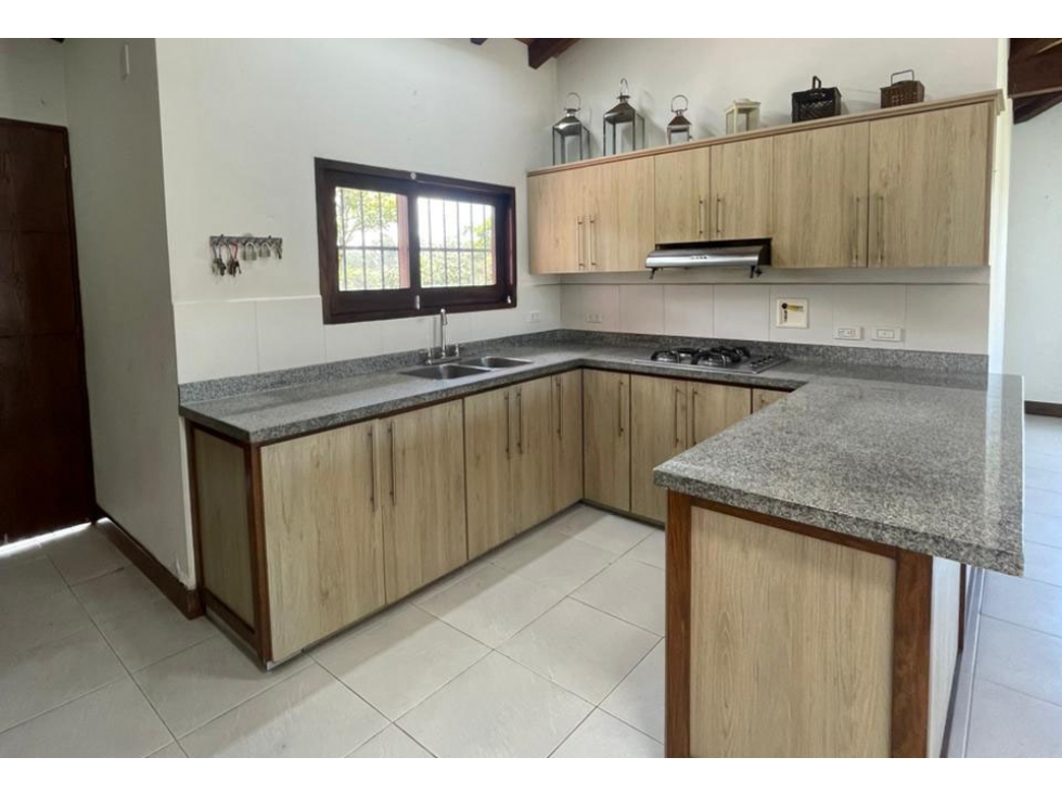 Vendo hermosa casa campestre 1 piso La Ceja a 5 mins. del parque — foto 3
