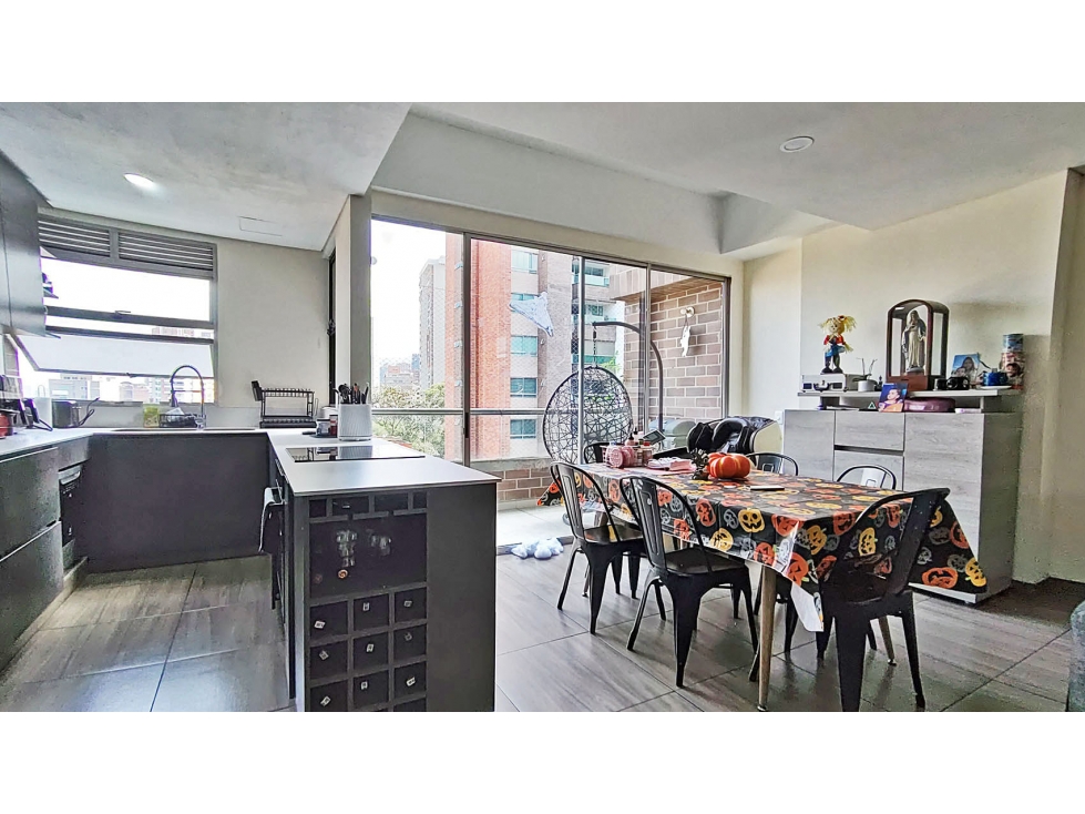 Vendo moderno Penthouse Duplex sector Zúñiga Envigado, linda vista!