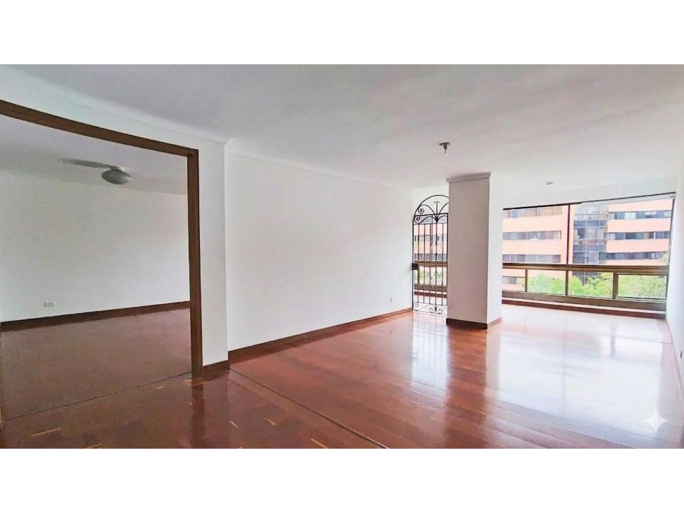 Vendo apto clásico de 197 M2 en Patio Bonito perfecto para remodelar