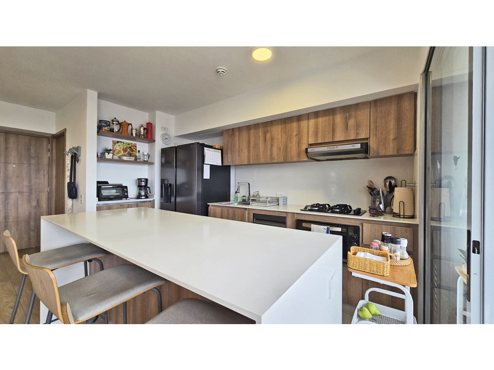 Vendo hermoso apto en Sabaneta, piso alto, super vista, U. completa — foto 3