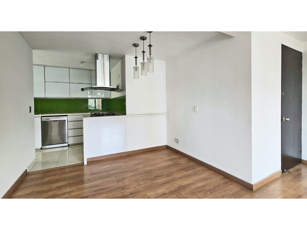 Vendo apto de 2 alcobas mas estudio sector Loma de los Bernal — foto 3