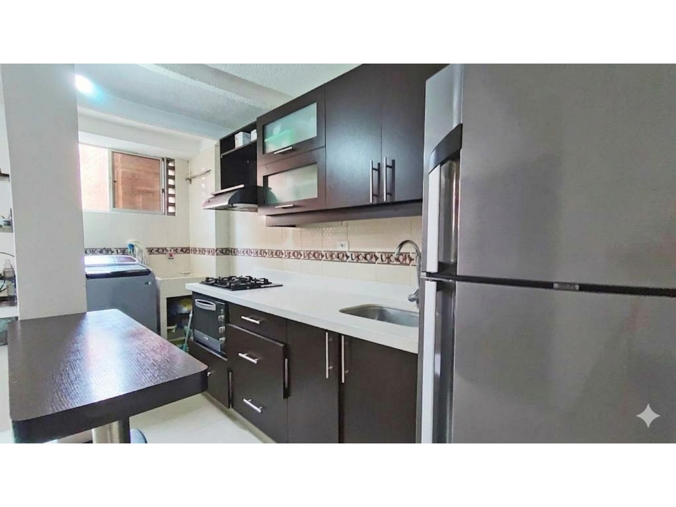 Vendo apto en Itagüí parte baja, buena vista, unidad completa — foto 3