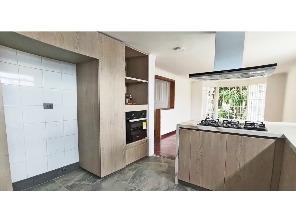 Vendo o arriendo casa recién remodelada cerca al Tesoro — foto 4