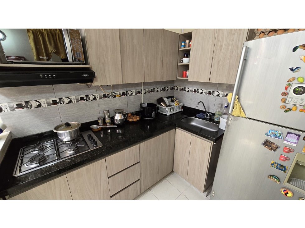 Vendo casa remodelada La Estrella, segundo piso de casa bifamiliar — foto 3