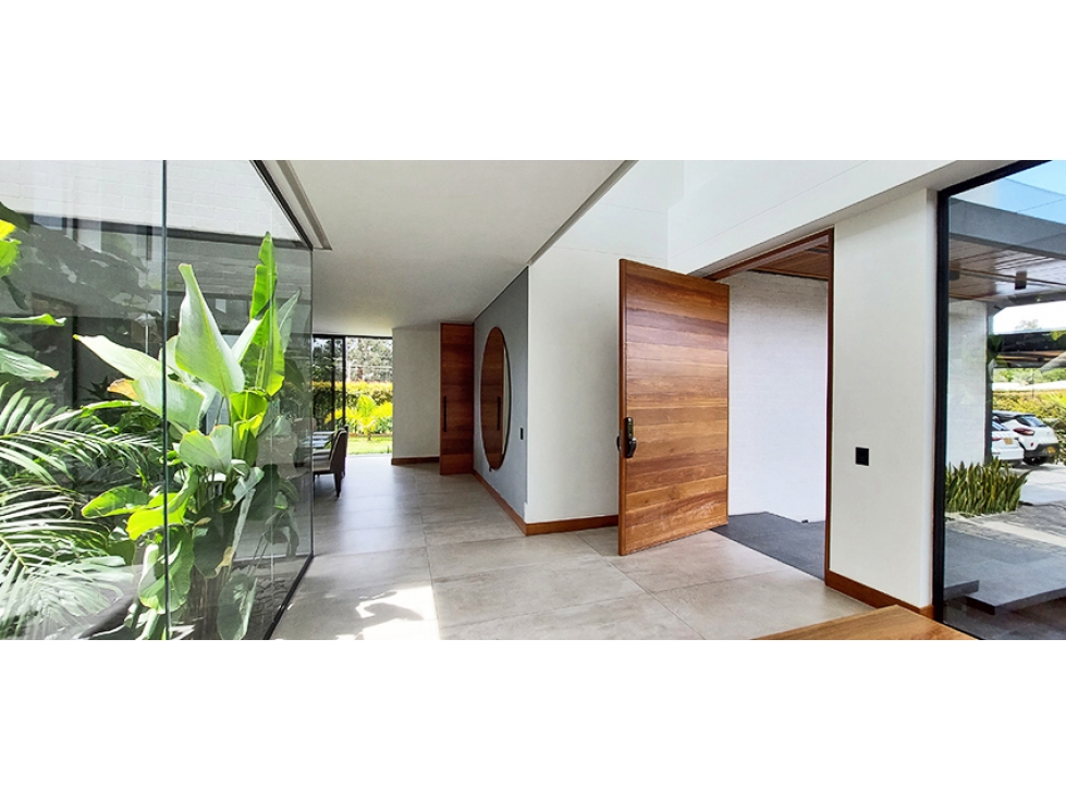 Vendo Moderna casa de 2 pisos, unidad cerrada, Llanogrande — foto 3