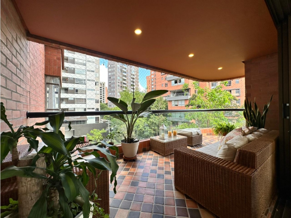 Vendo apto remodelado en Lalinde, balcon tipo terraza — foto 3