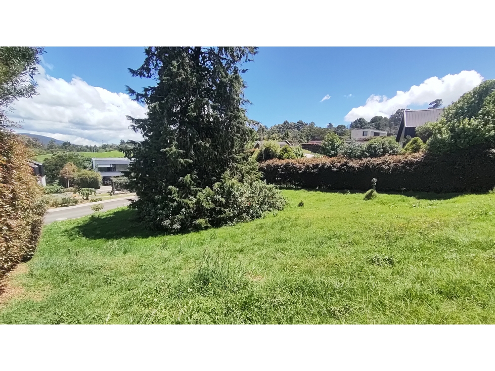 Vendo hermoso lote con vista en La Acuarela unidad cerrada — foto 4