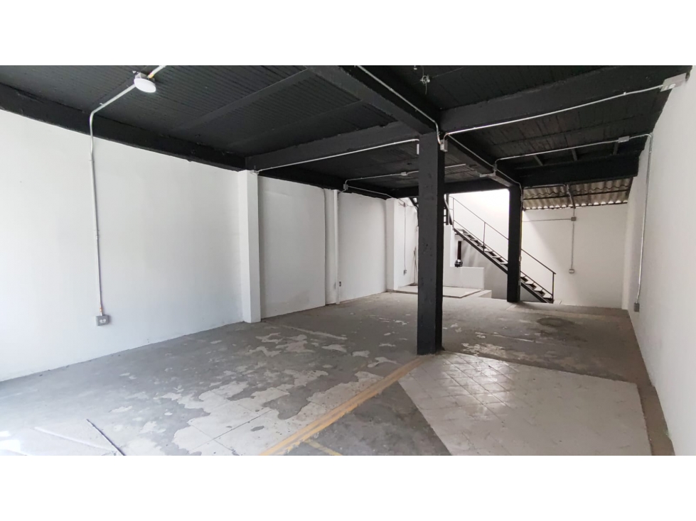 Vendo/arriendo local/Bodega Envigado Guanteros, 2 pisos y 2 subniveles — foto 3