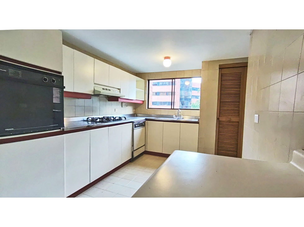 Vendo apto clásico de 197 M2 en Patio Bonito perfecto para remodelar — foto 6