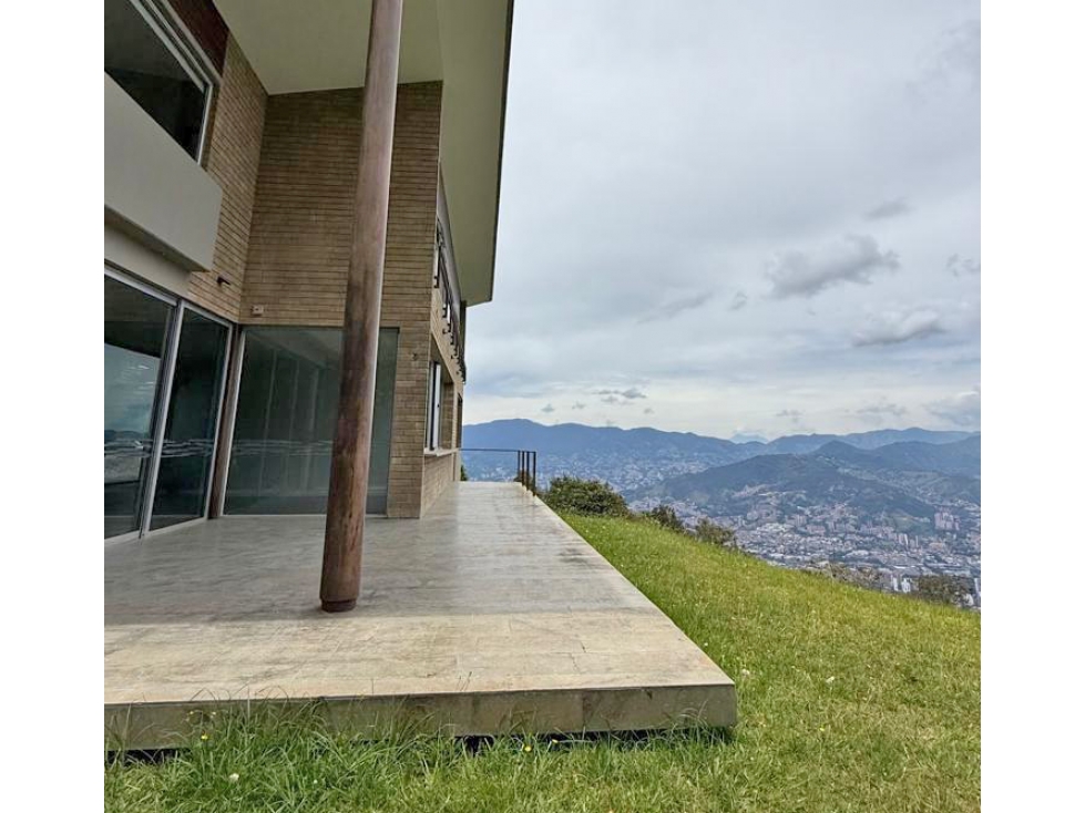 Vendo casa unidad cerrada Las Palmas, espectacular vista a la ciudad — foto 4