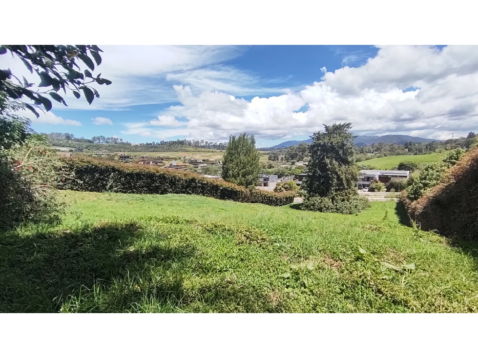 Vendo hermoso lote con vista en La Acuarela unidad cerrada — foto 5