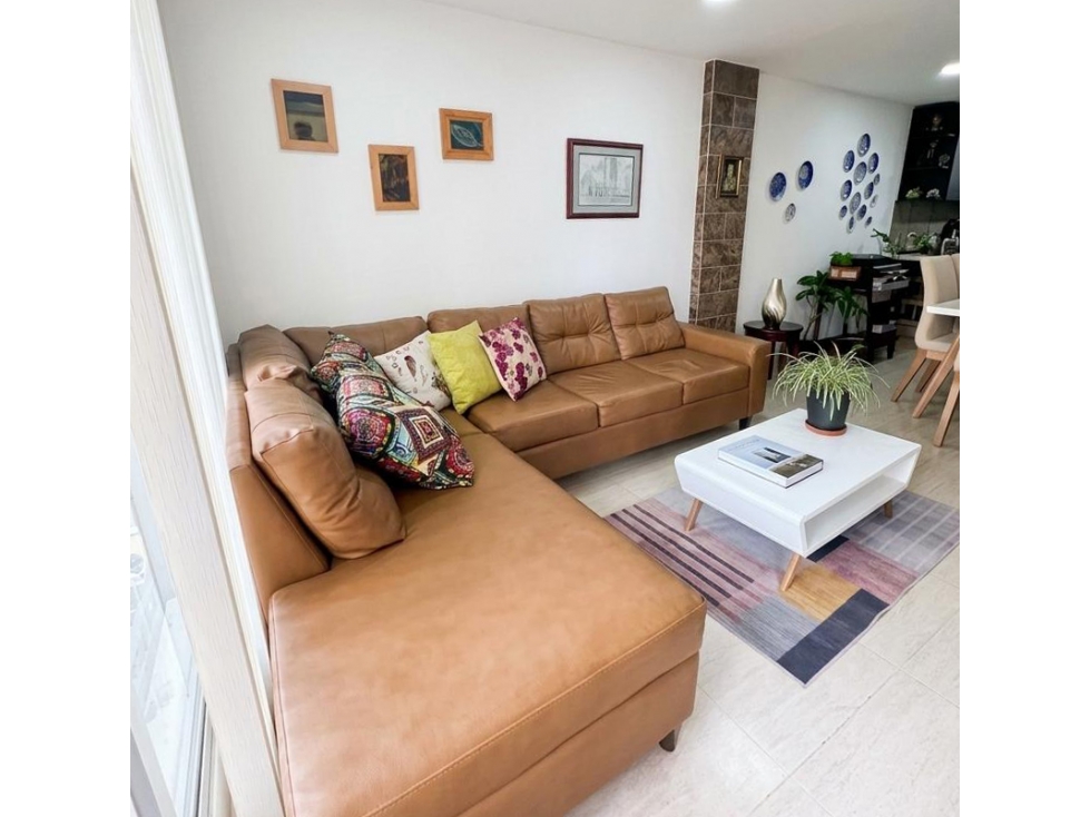 Vendo hermosa casa de 2 pisos en La Ceja sector Viva