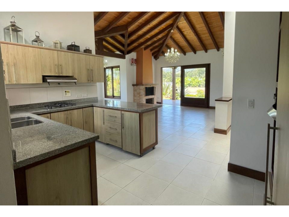 Vendo hermosa casa campestre 1 piso La Ceja a 5 mins. del parque — foto 2